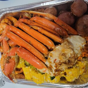 Snow Crab Legs (2) Clusters Shrimp and Mussels